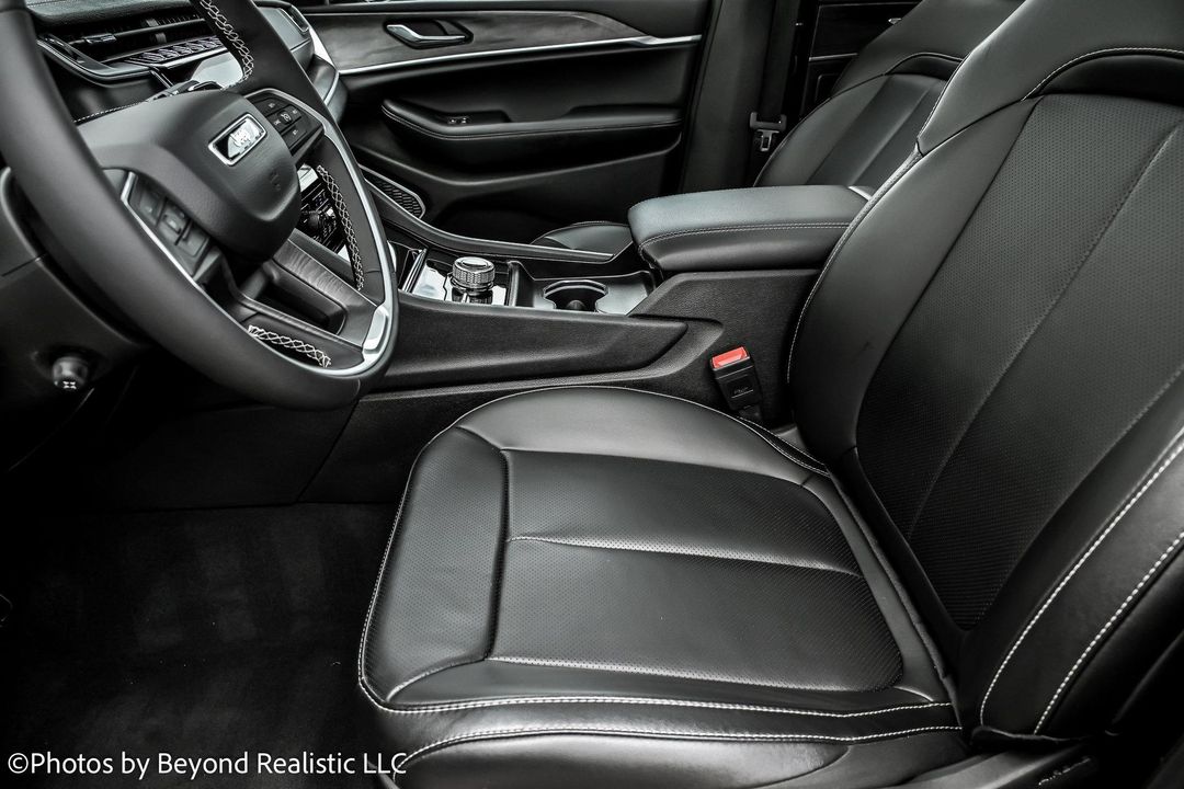 2025 Jeep Grand Cherokee L