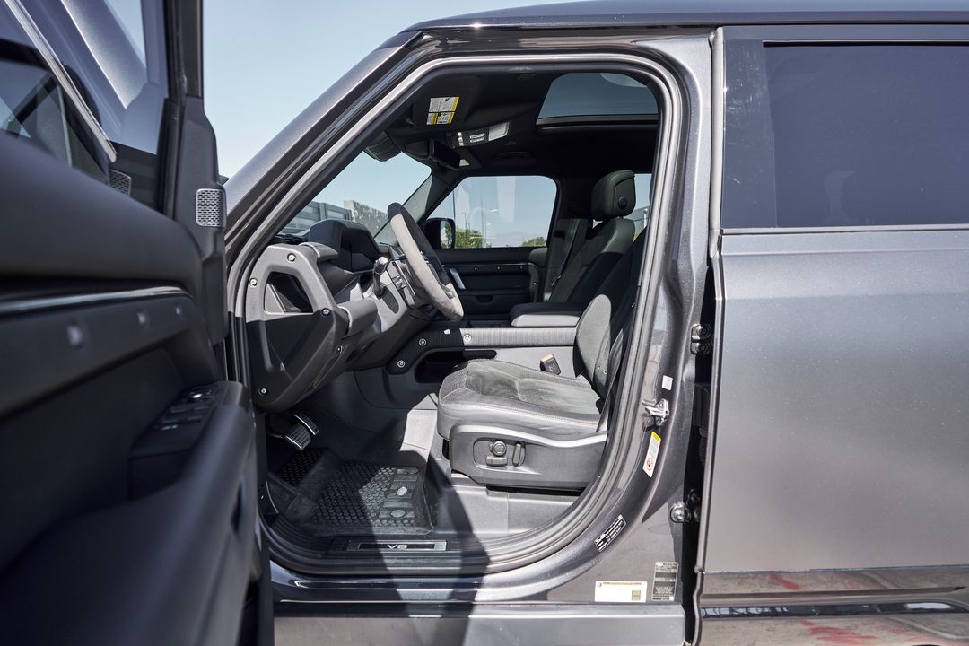 2023 Land Rover Defender 110