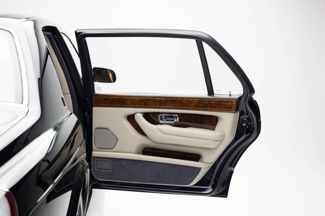 2001 Rolls-Royce Park Ward