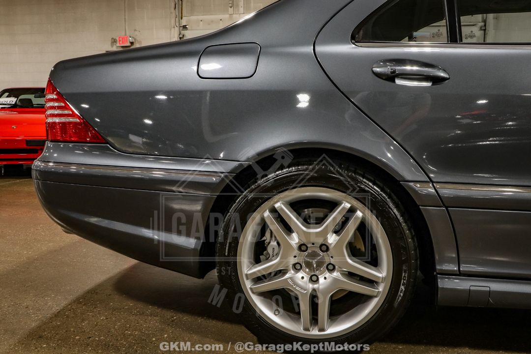 2005 Mercedes-Benz S-Class