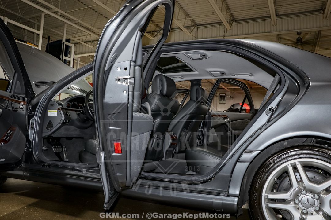 2005 Mercedes-Benz S-Class