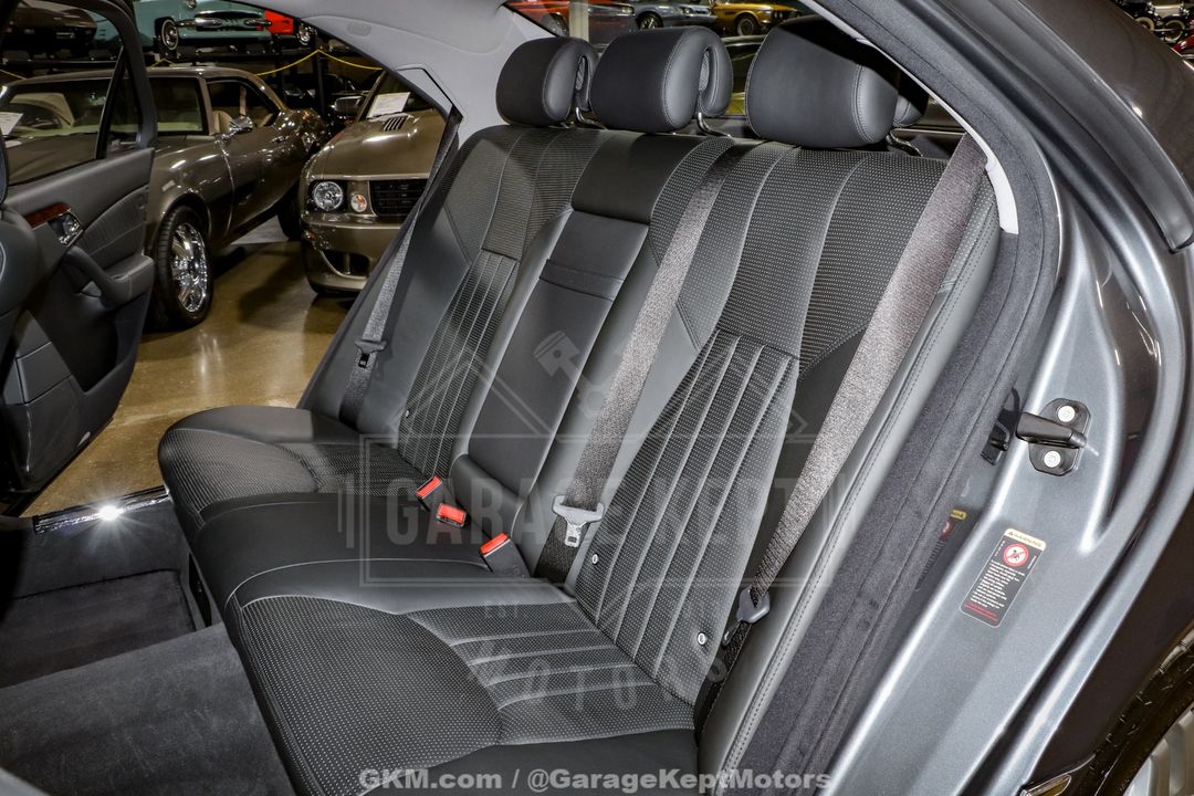 2005 Mercedes-Benz S-Class