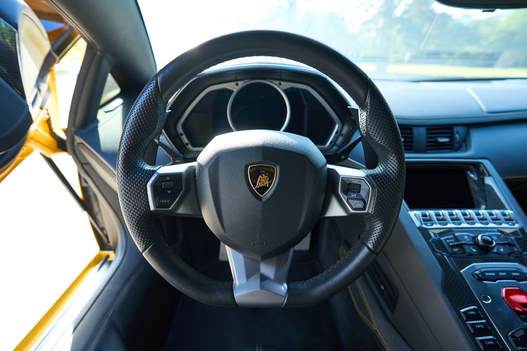 2014 Lamborghini Aventador