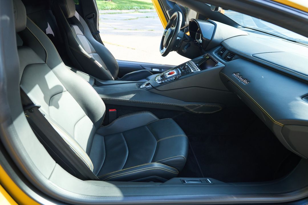 2014 Lamborghini Aventador