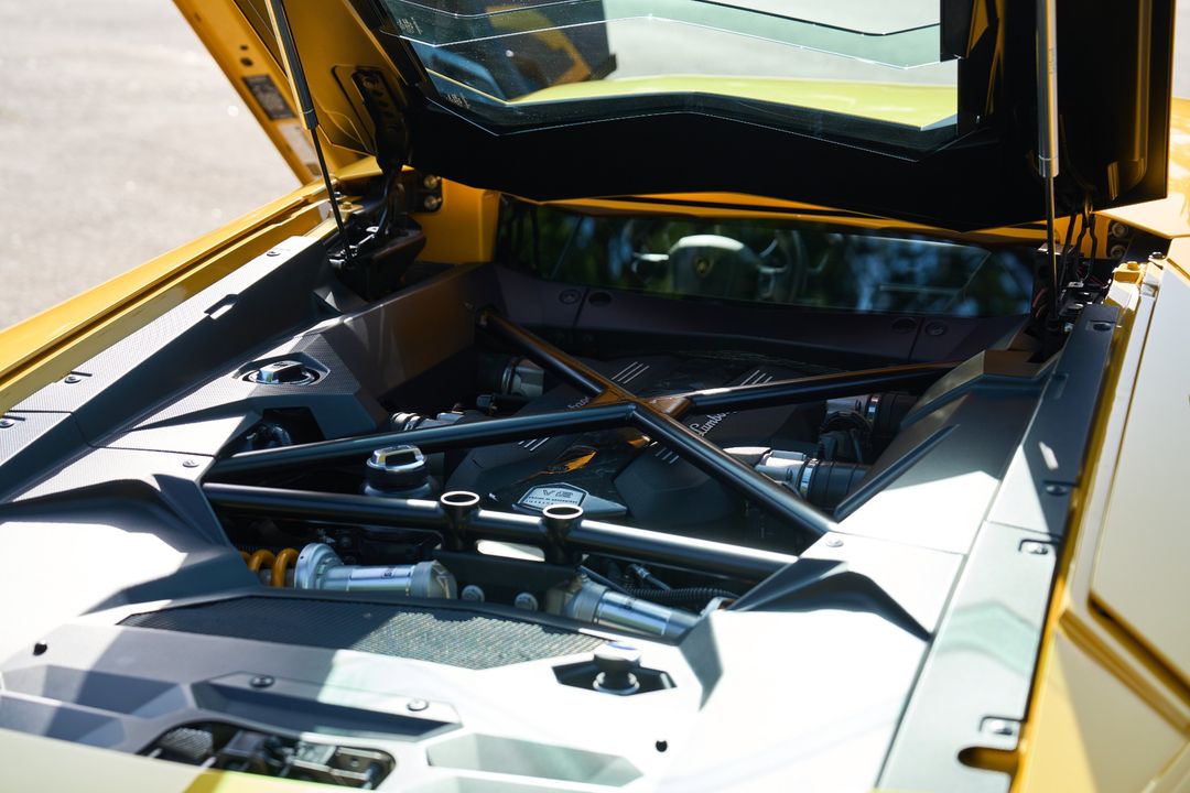 2014 Lamborghini Aventador