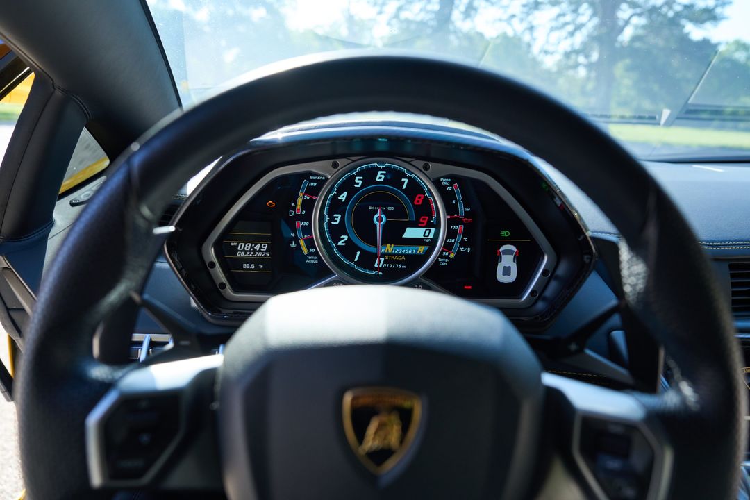 2014 Lamborghini Aventador