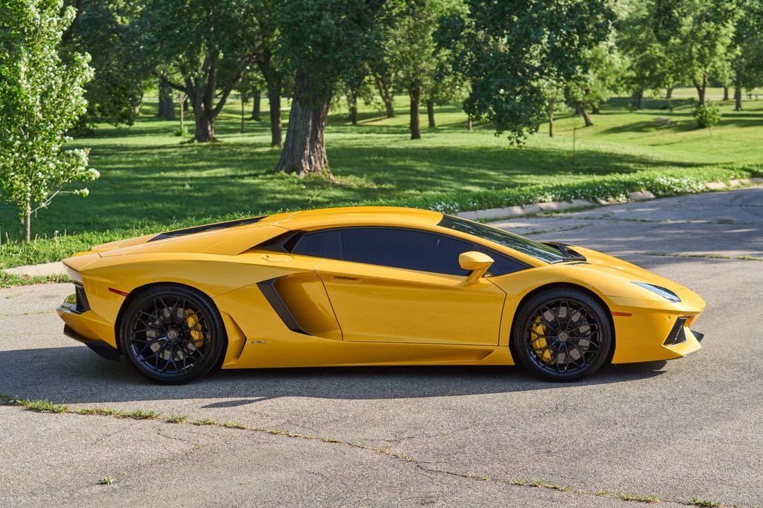2014 Lamborghini Aventador
