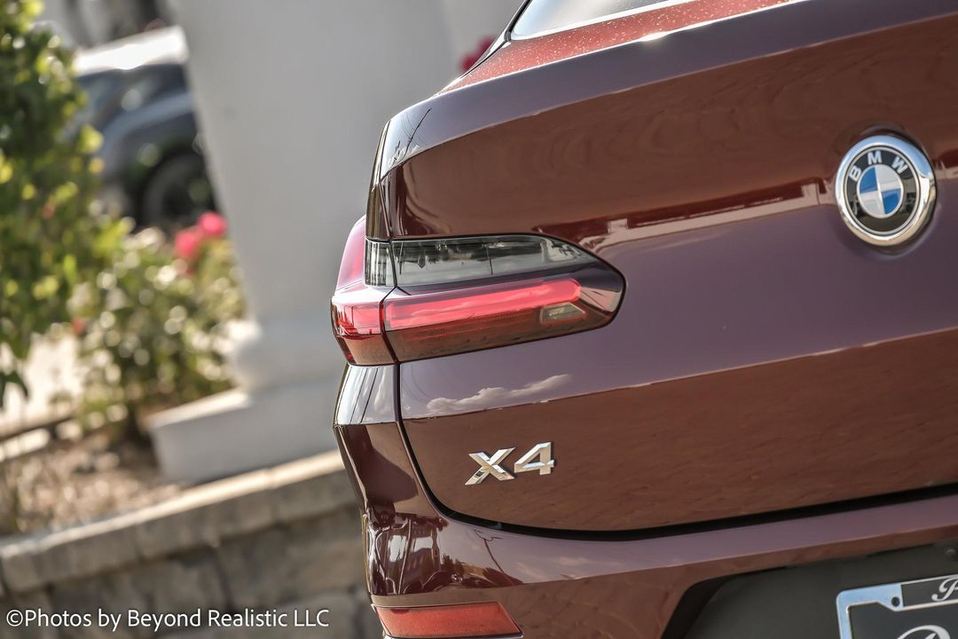 2025 BMW X4