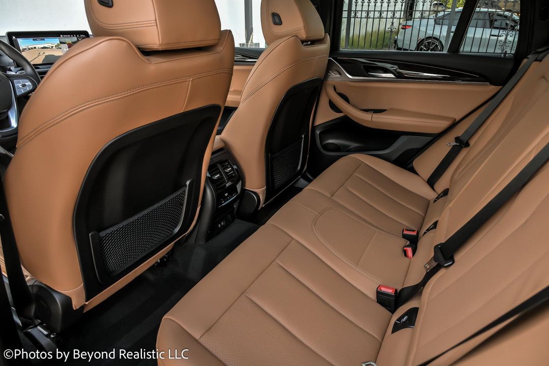2025 BMW X4