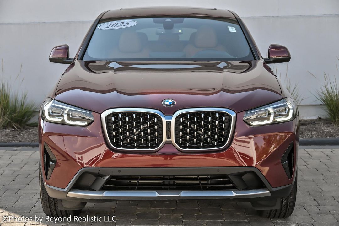 2025 BMW X4