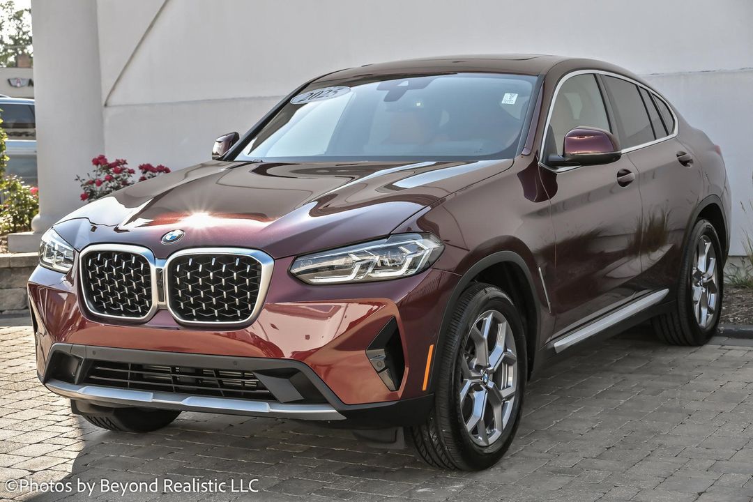2025 BMW X4