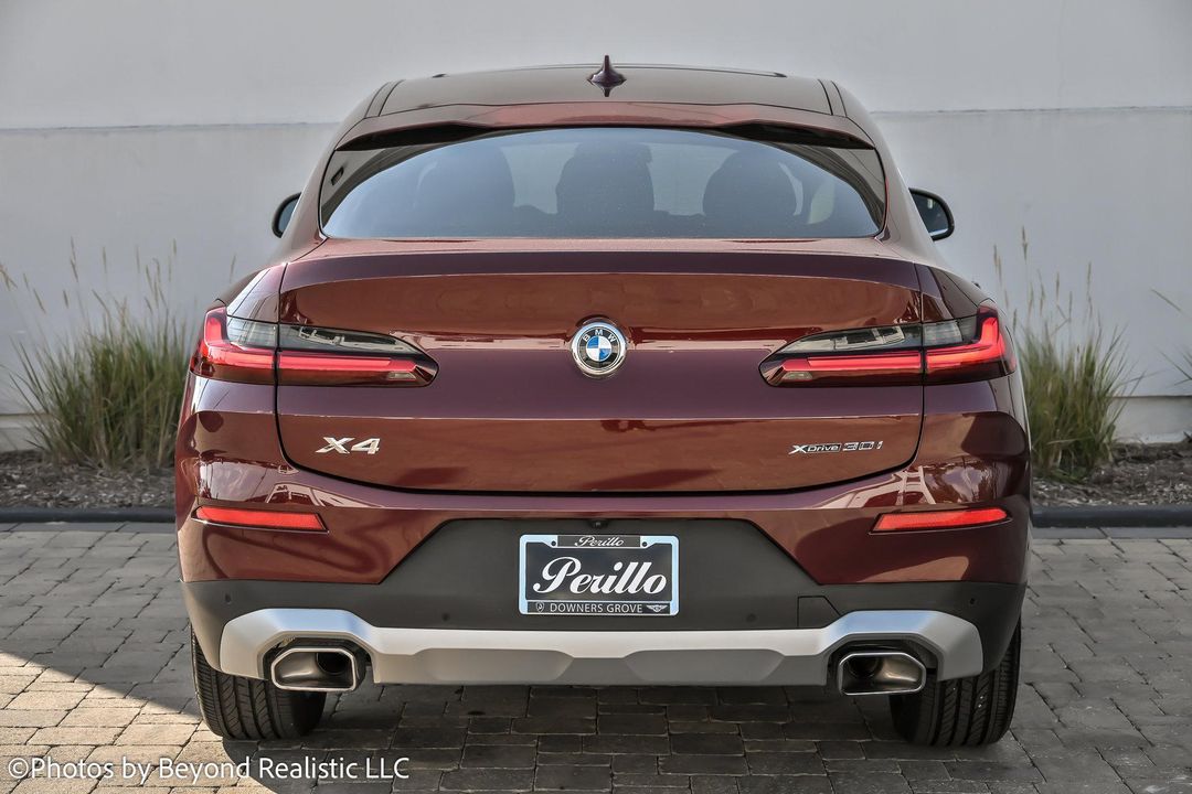 2025 BMW X4