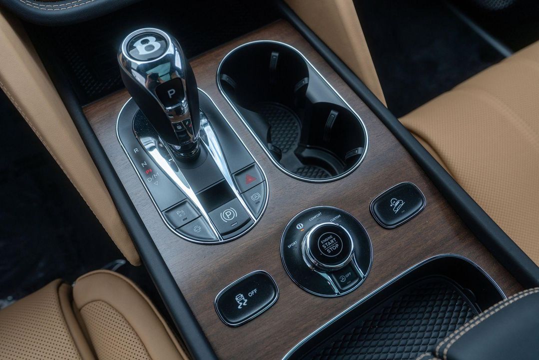 2025 Bentley Bentayga