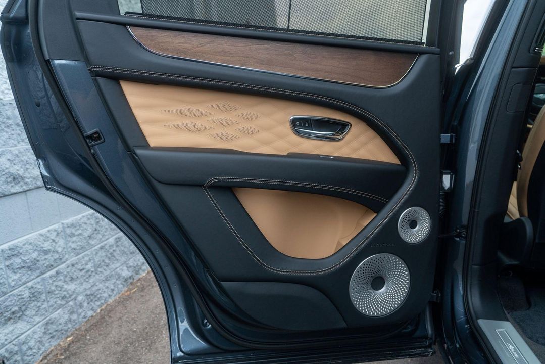 2025 Bentley Bentayga