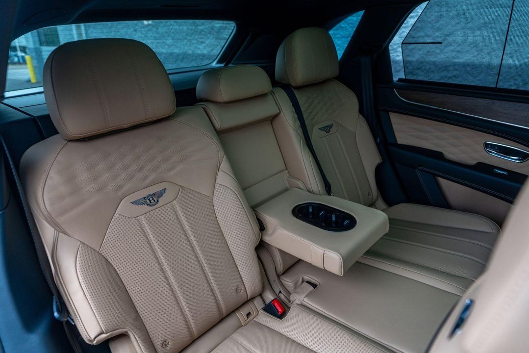 2025 Bentley Bentayga
