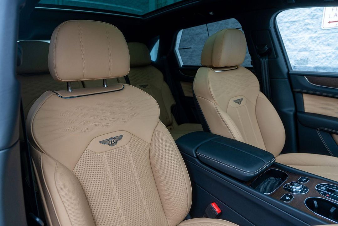 2025 Bentley Bentayga