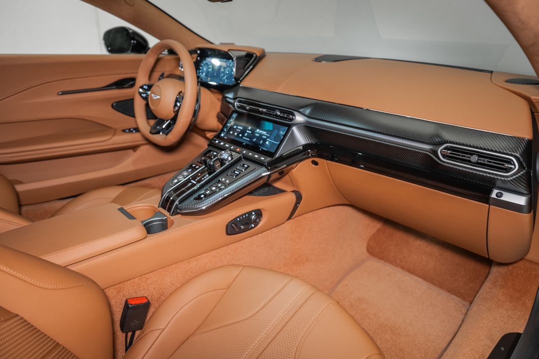 2026 Aston Martin VANTAGE