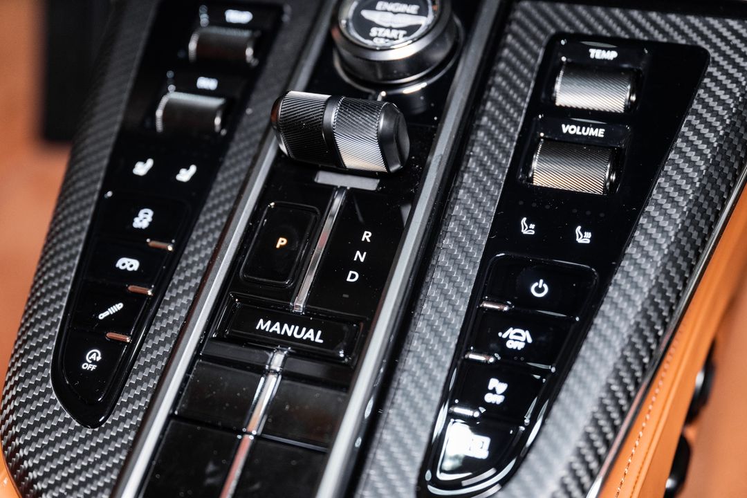 2026 Aston Martin VANTAGE