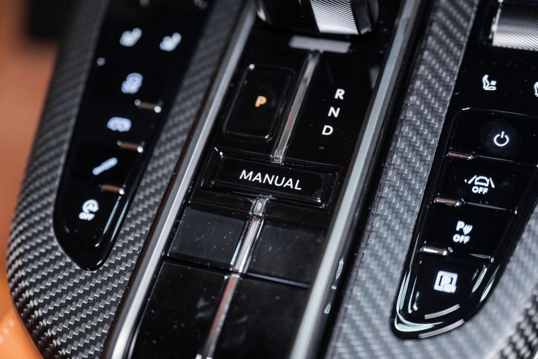 2026 Aston Martin VANTAGE