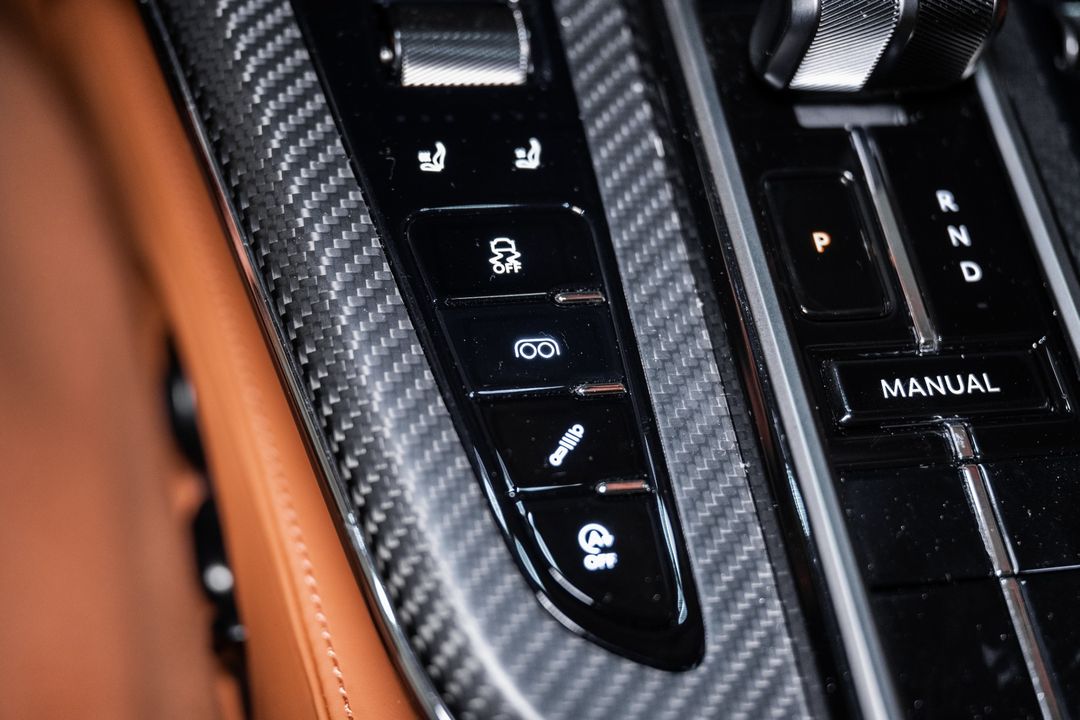 2026 Aston Martin VANTAGE