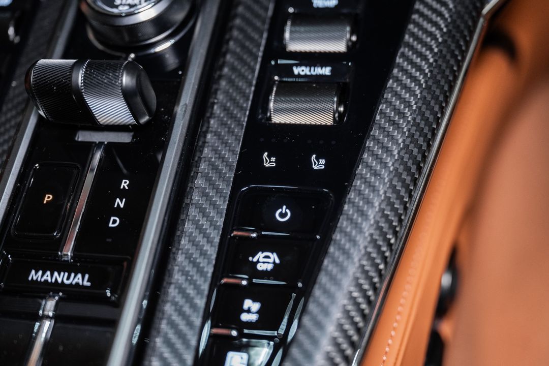 2026 Aston Martin VANTAGE