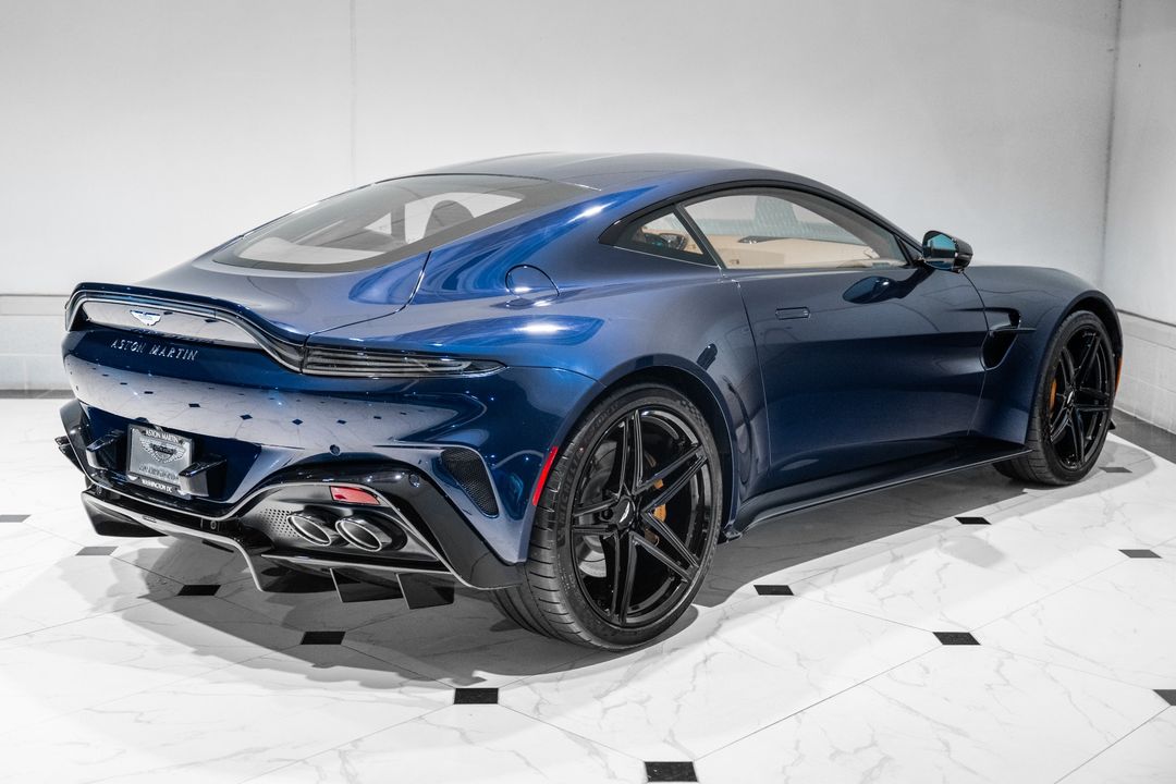 2026 Aston Martin VANTAGE