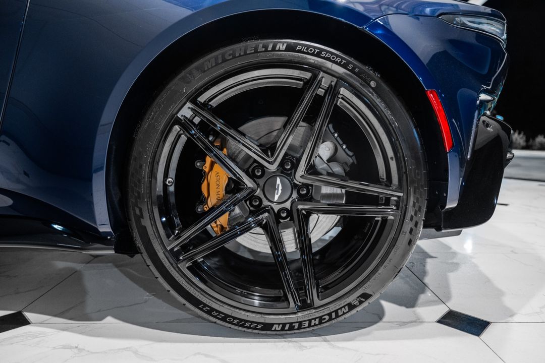 2026 Aston Martin VANTAGE