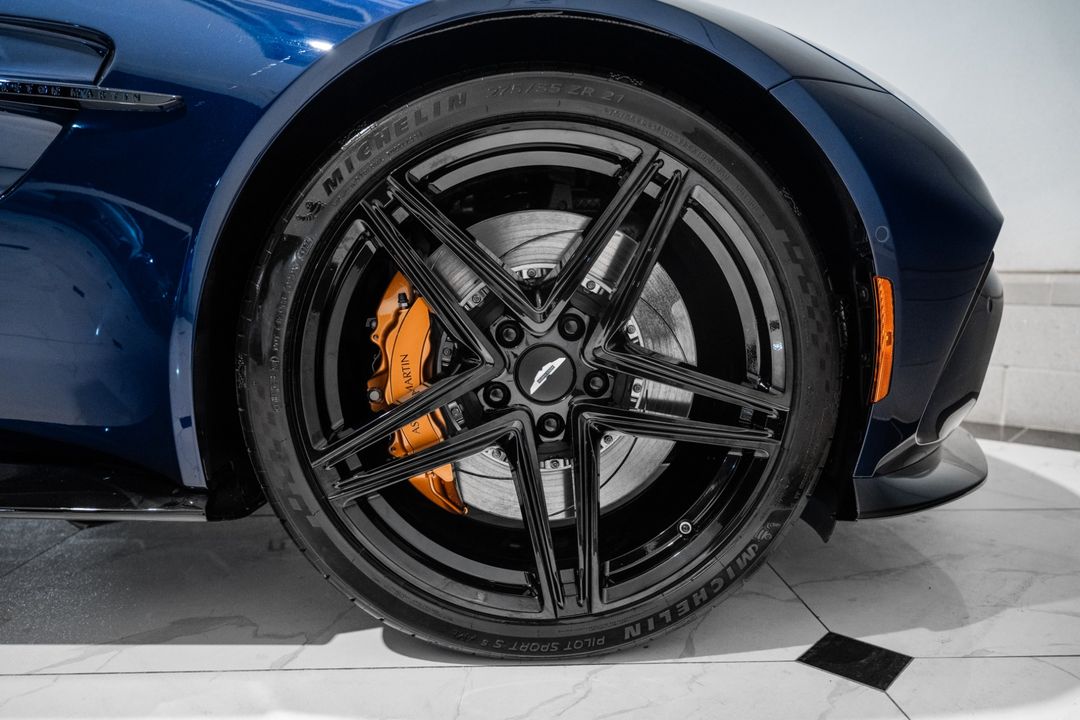 2026 Aston Martin VANTAGE