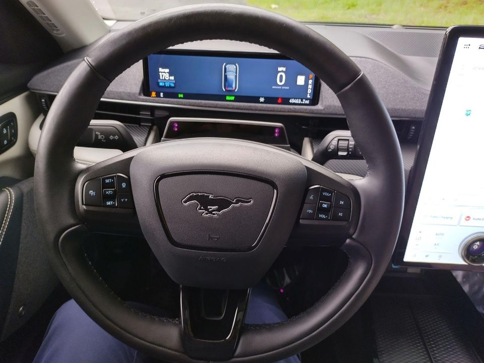 2022 Ford Mustang Mach-E