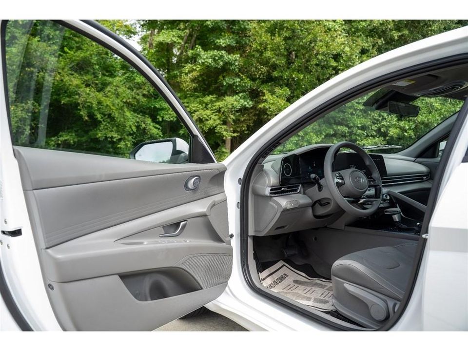 2024 Hyundai Elantra