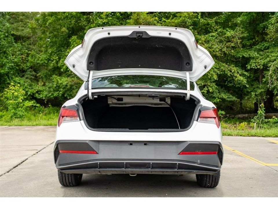 2024 Hyundai Elantra