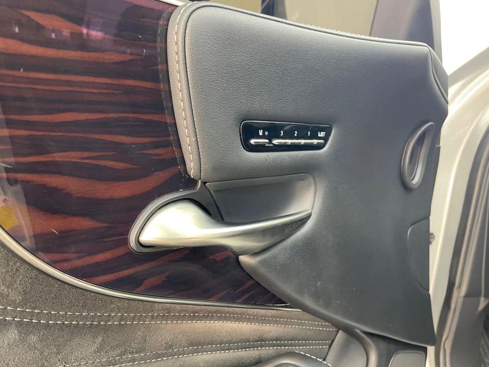 2019 Lexus LS