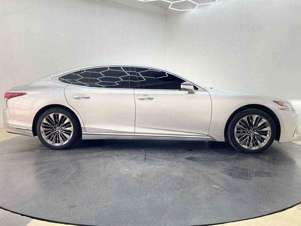 2019 Lexus LS
