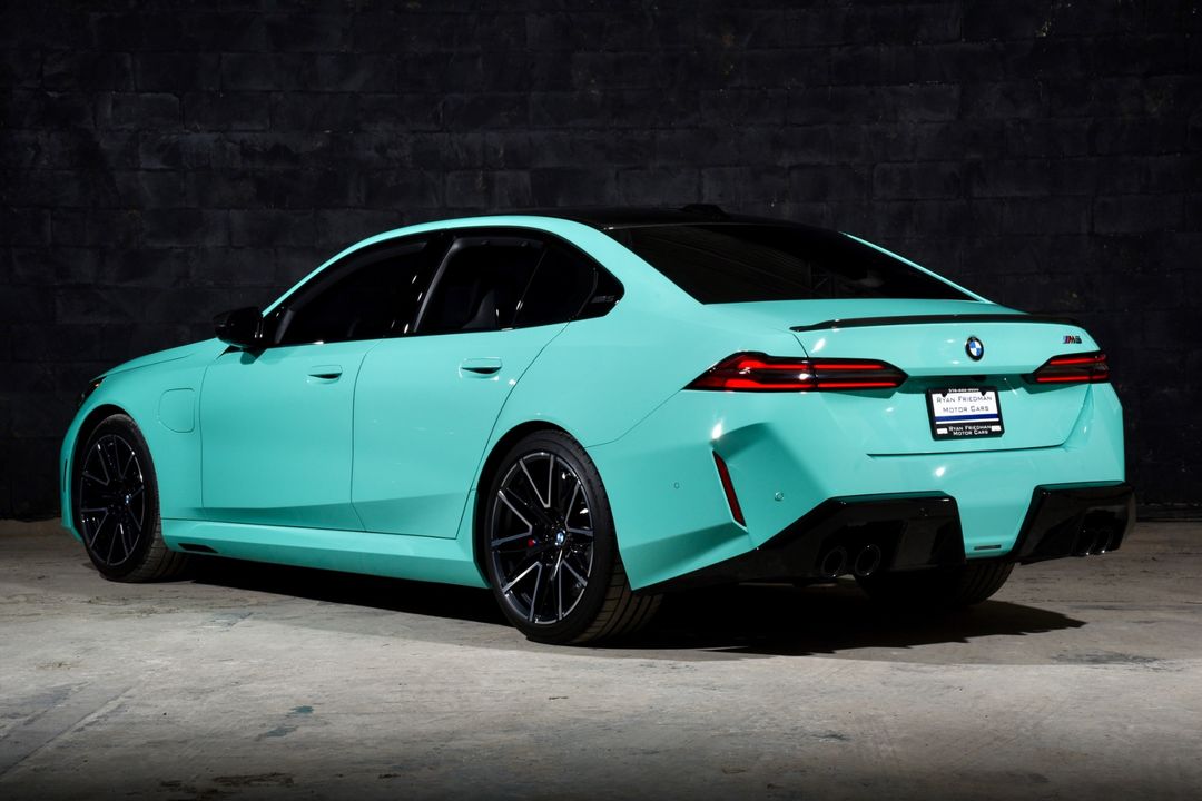 2025 BMW M5