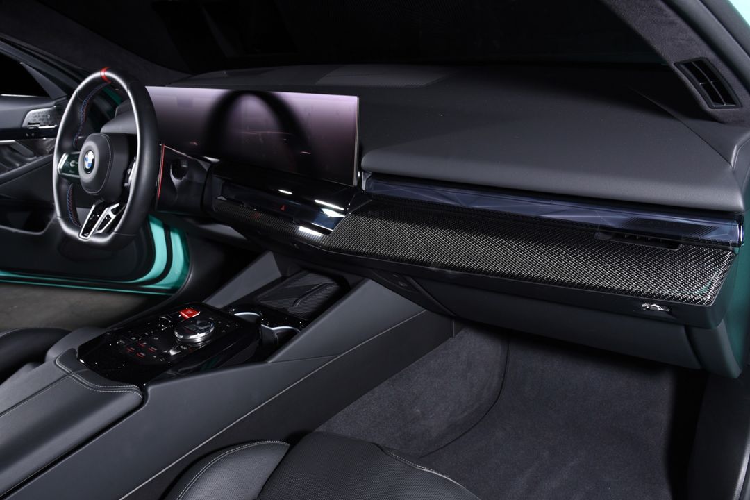 2025 BMW M5