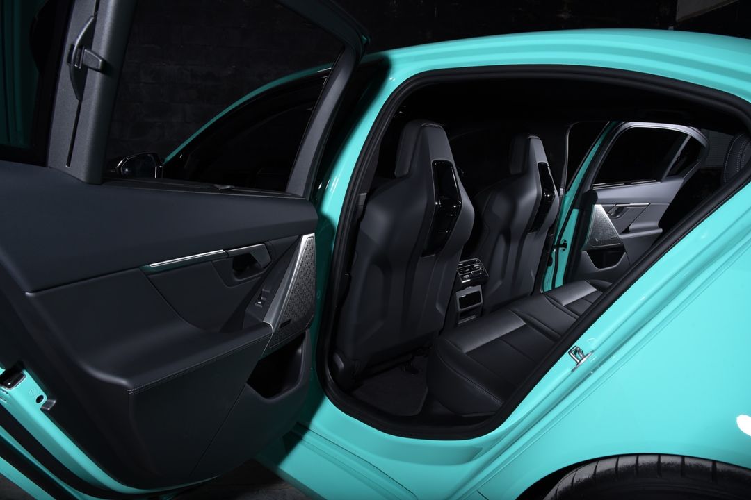 2025 BMW M5