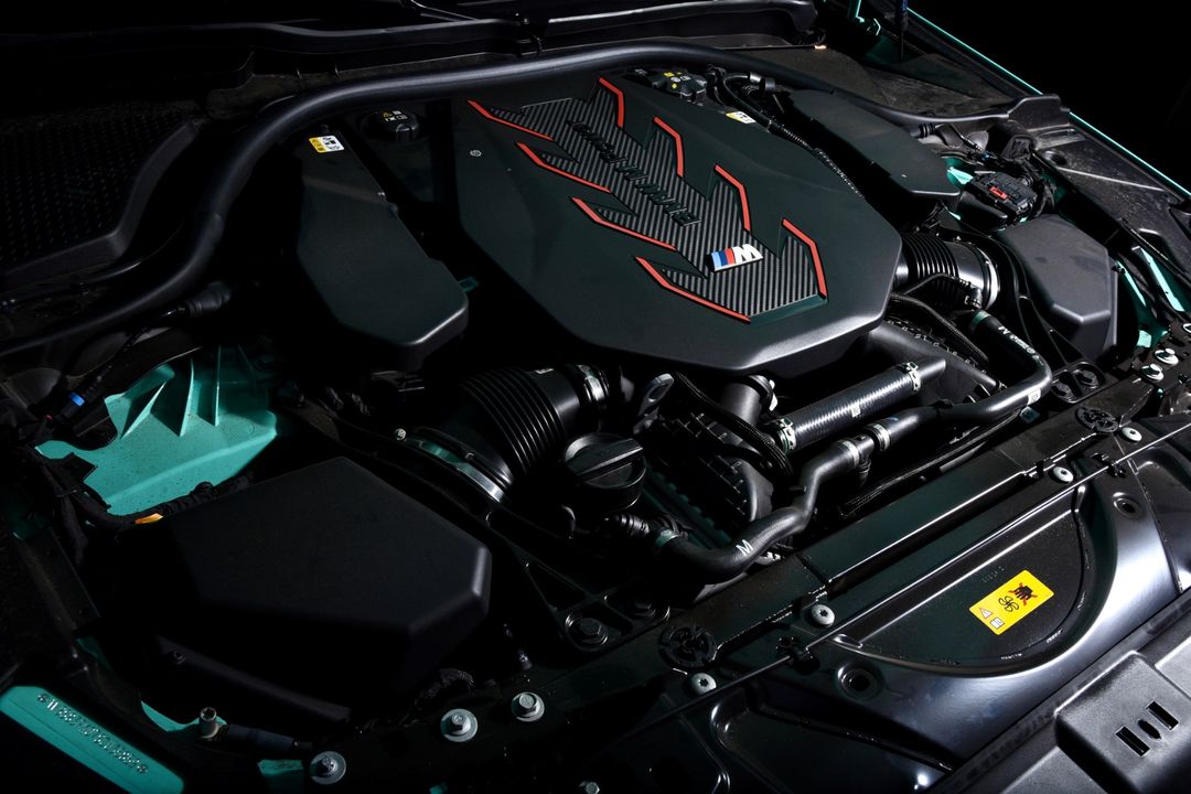 2025 BMW M5