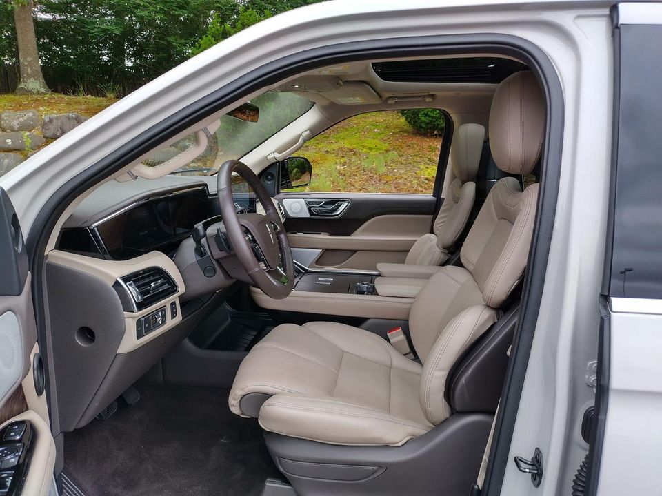 2022 Lincoln Navigator