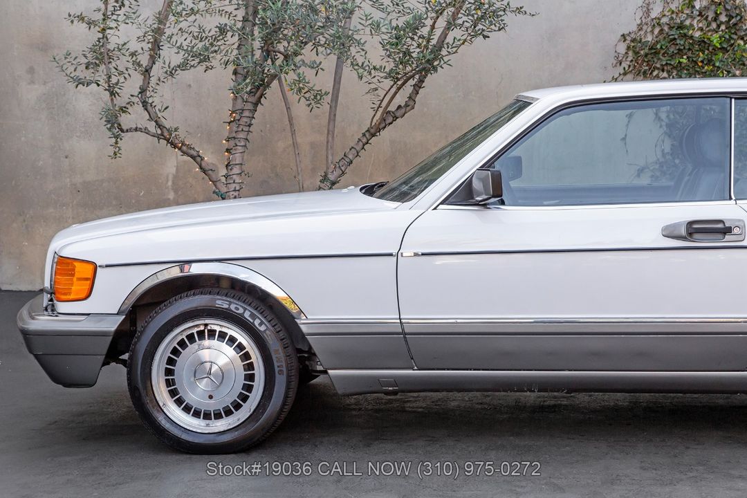1988 Mercedes-Benz 560SEC