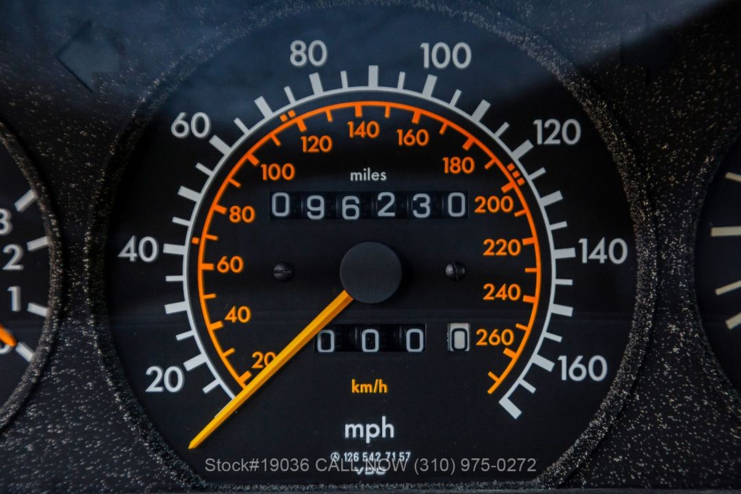 1988 Mercedes-Benz 560SEC