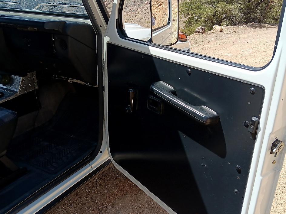 1989 Mercedes-Benz 230GE