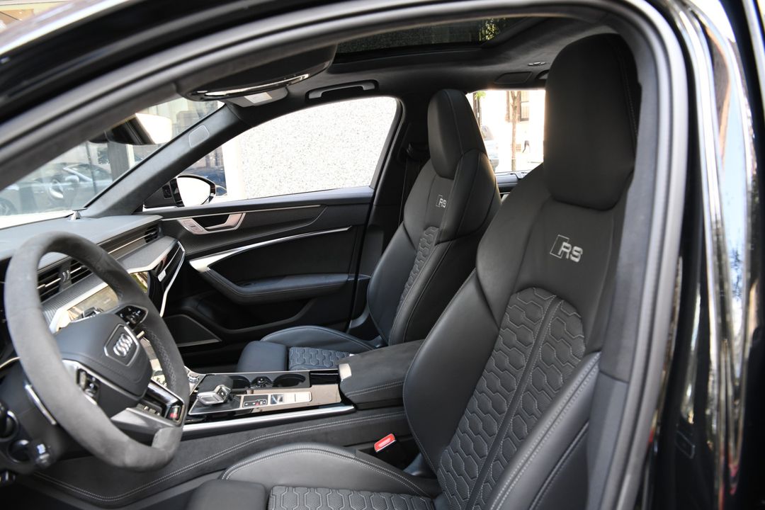 2025 Audi RS 6 Avant performance
