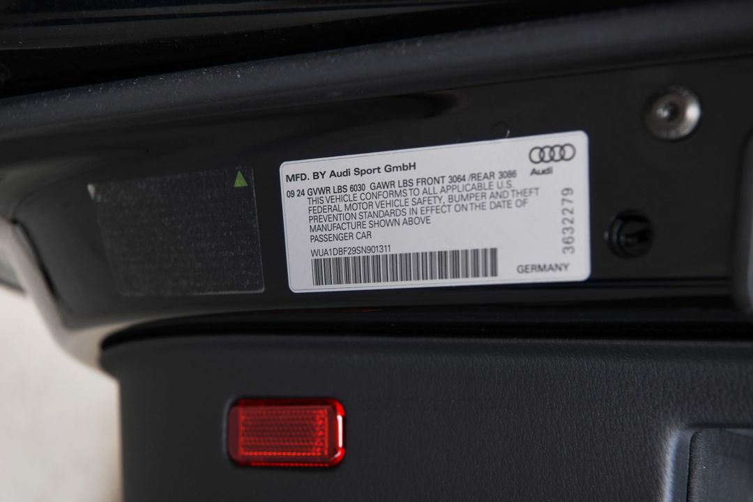 2025 Audi RS 6 Avant performance