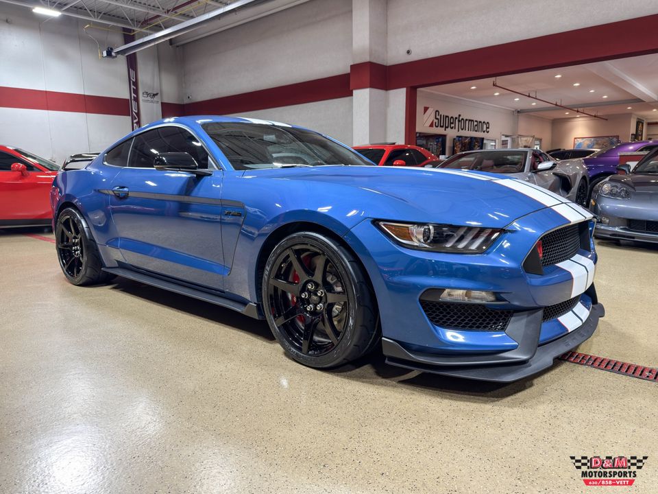 2020 Ford Mustang