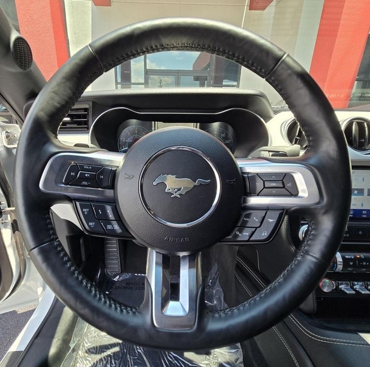 2022 Ford Mustang