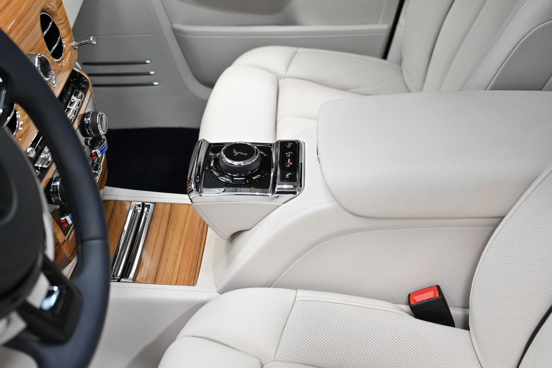 2018 Rolls-Royce Phantom