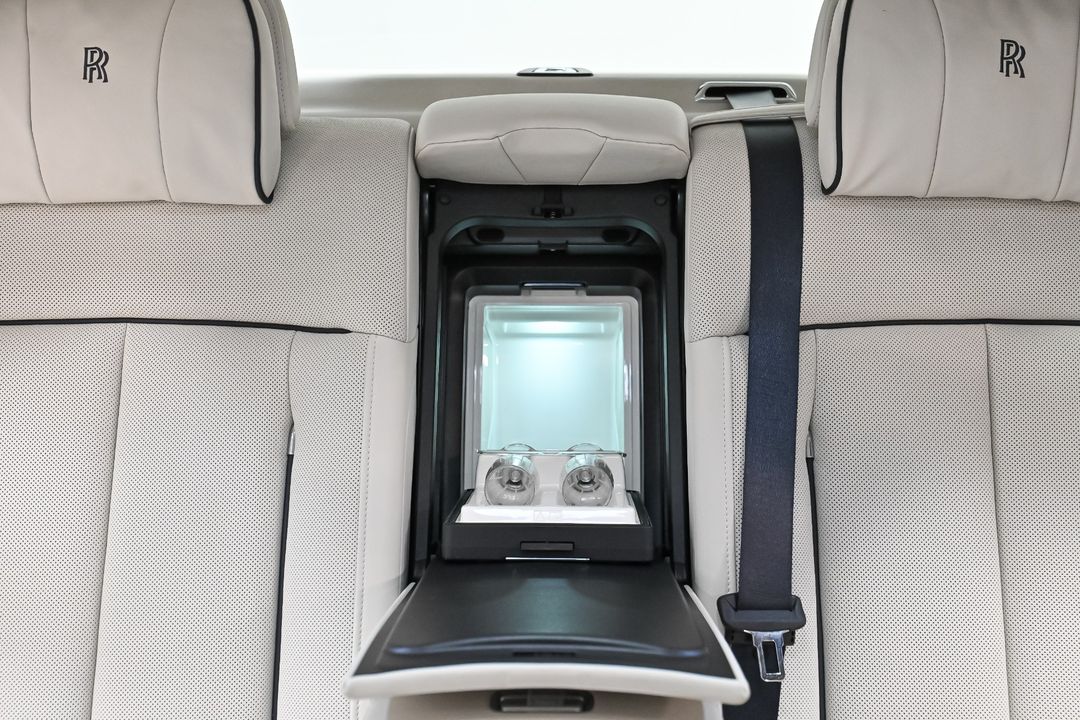 2018 Rolls-Royce Phantom