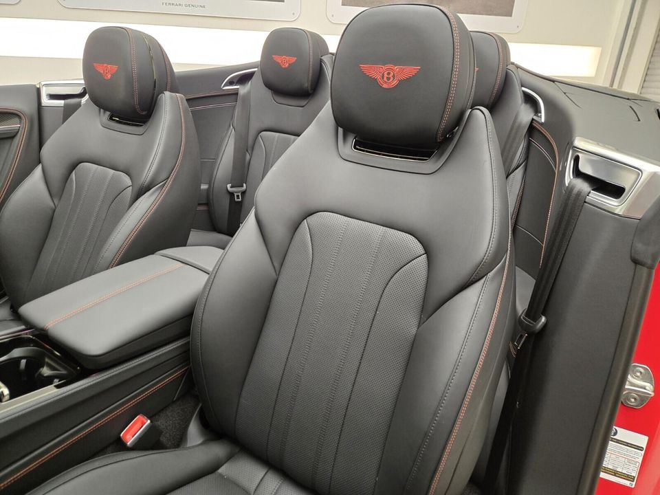 2025 Bentley Continental GTC