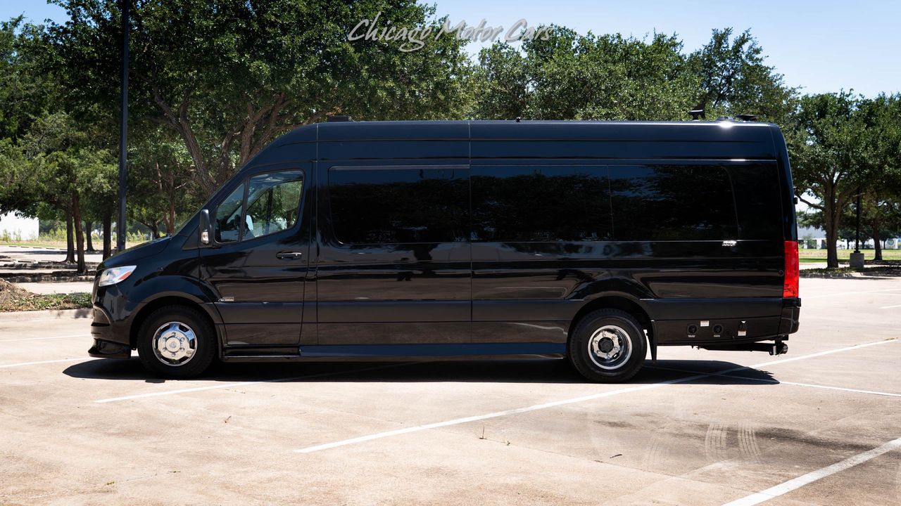 2024 Mercedes-Benz Sprinter 3500XD