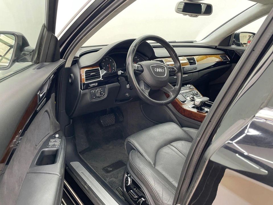 2011 Audi A8